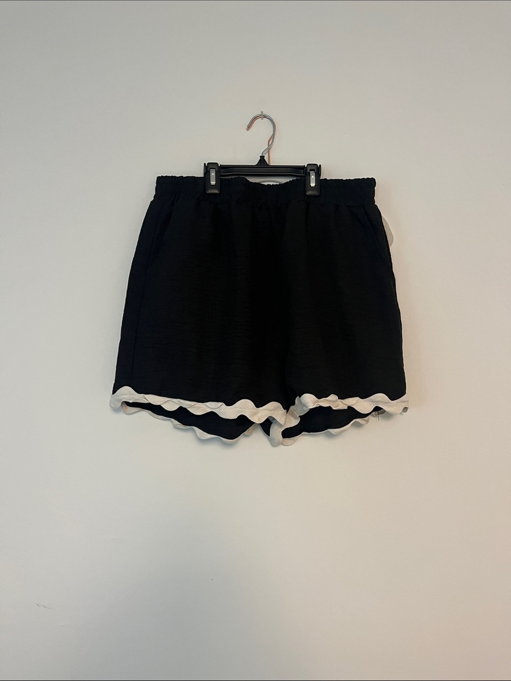 entro Black Athletic Shorts with White Scallop Trim